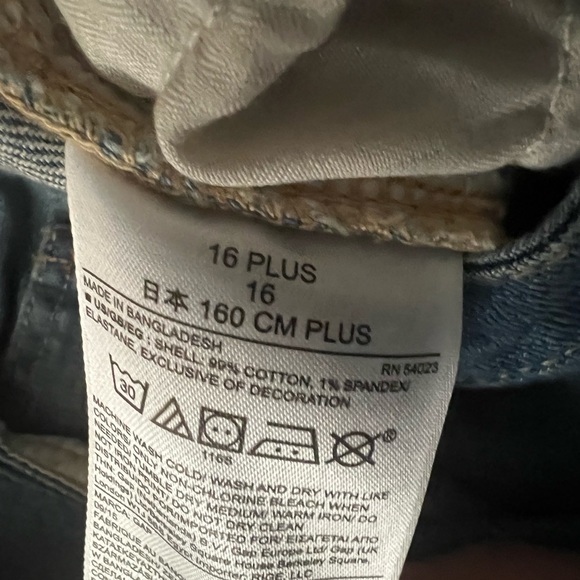GAP Girls Plus Size Distressed Jean Shorts Size 16 Plus - Picture 6 of 7